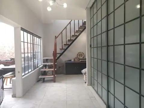 VENTA AMPLIO PH 4 AMBIENTES  EN DOS PLANTAS CON TERRAZA  — BELGRANO