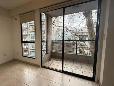 ALQUILER MONOAMBIENTE DIVIDIDO