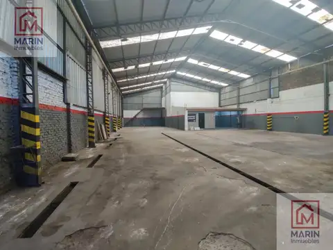 Galpon en Alquiler 20  mts Fondo