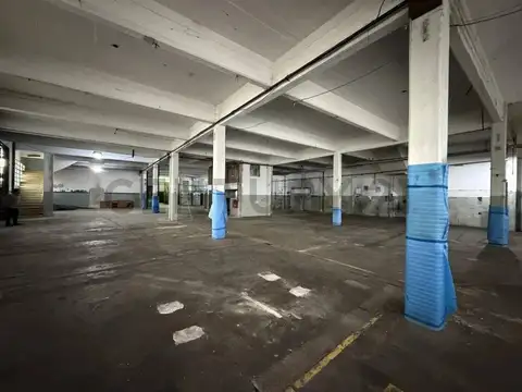 Galpón Industrial en Alquiler en Florida Oeste (Vicente López)  956 M2 TOTAL