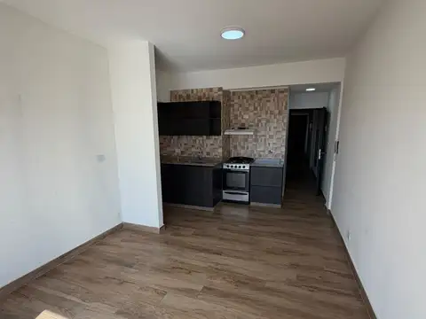 Departamento en Alquiler en Lomas del Mirador, $ 550.000