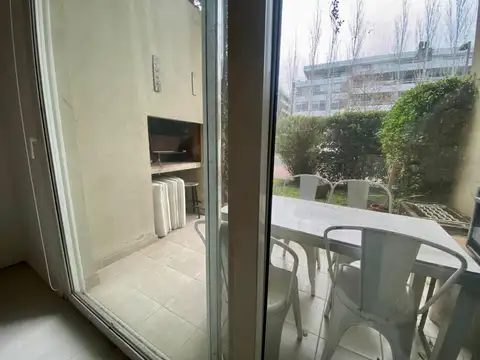 Departamento en Alquiler con 1 cocheras
