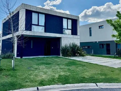 Casa en Araucarias Puertos del Lago Escobar