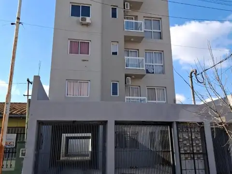 ALQUILER 2 AMB CON BALCON BIEN UBICADO