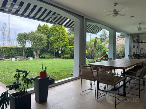 Casa 7 ambientes con 7 baños