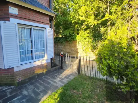 Depto Tipo Casa en Venta de 4 ambientes