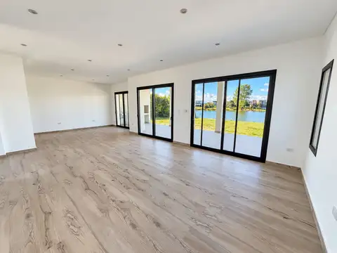 Casa en Venta en El Cantón - Norte, USD 335.000