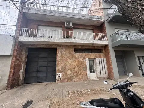 Exelente Galpón
