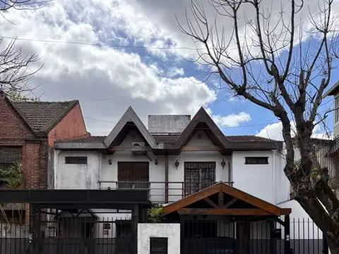 EN VENTA - EXCELENTE DÚPLEX CON PATIO Y COCHERA - SAN MIGUEL