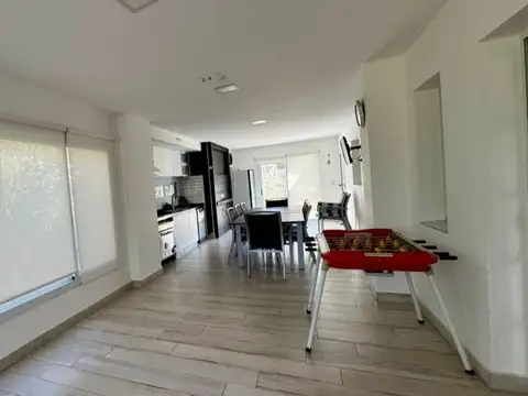 Casa en Alquiler de 3 dormitorios