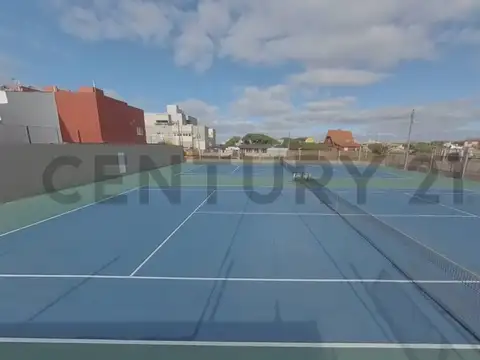 Casa en Venta con 10 cocheras