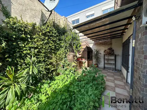 Depto Tipo Casa en Venta de 2 dormitorios