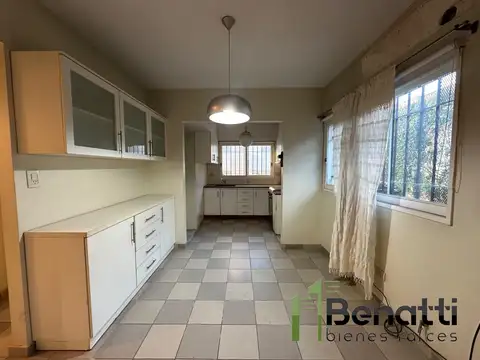 Julio Arg. Roca 73 , Piso PB