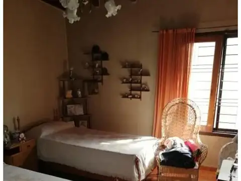 RIVAROLA AGOSTINI VENDE EXCELENTE CASA EN LAS HERAS