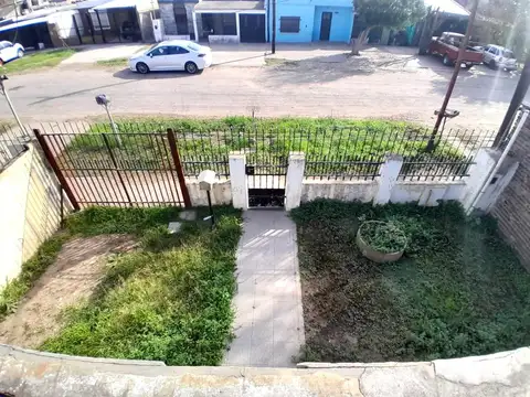 Casa 2 ambientes con 1 baño