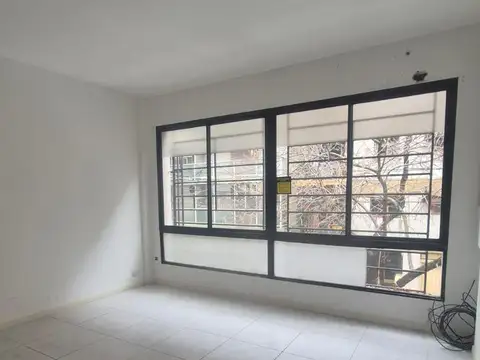 OFICINA COMERCIAL 62m2 (1° x escalera) BELGRANO