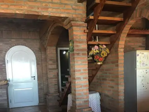 Casa sobre el Rio - Barrio La Florida, Ituzaingo
