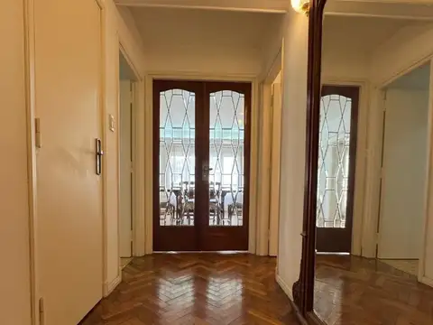 Entre Rios 1900, Piso 1