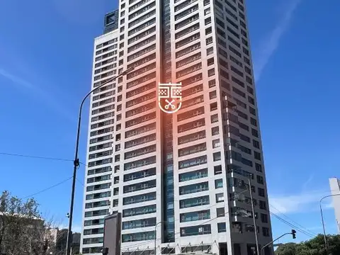 Con renta - Piso Alto -Espectacular 4 amb.con dep. y 2 coch.