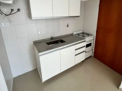 Ideal monoambiente con balcon.