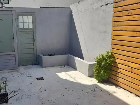 Depto Tipo Casa en Venta en La Plata, USD 90.000