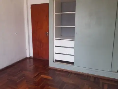 Depto Tipo Casa en Venta 33 años