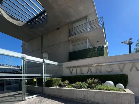 *EXCLUSIVO Y ELEGANTE DEPTO. 3 AMB. CON BALCÓN AL FRENTE Y COCHERA CUBIERTA