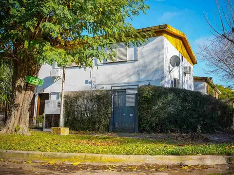 Casa en Venta en Villa Elisa, USD 56.000