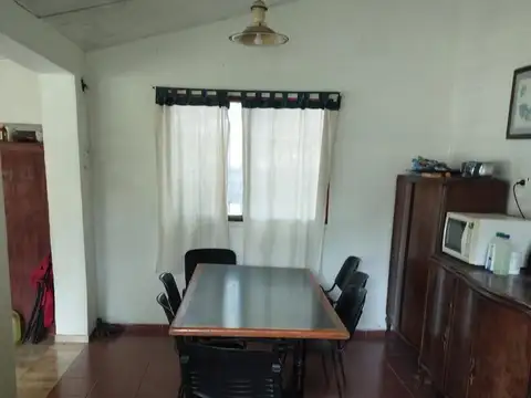 Casa en Venta con 4 cocheras