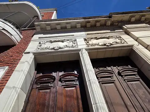 Depto Tipo Casa 4 ambientes con 3 baños