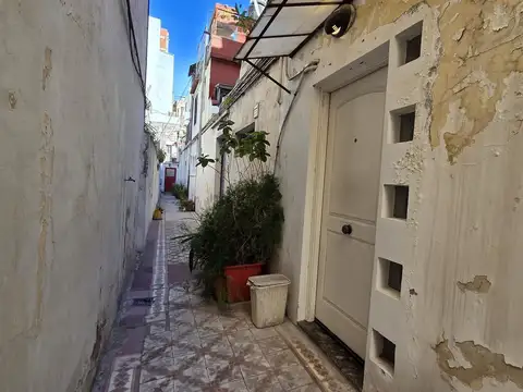 Depto Tipo Casa en Venta 80 años