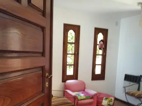 Casa 5 ambientes con 1 baño