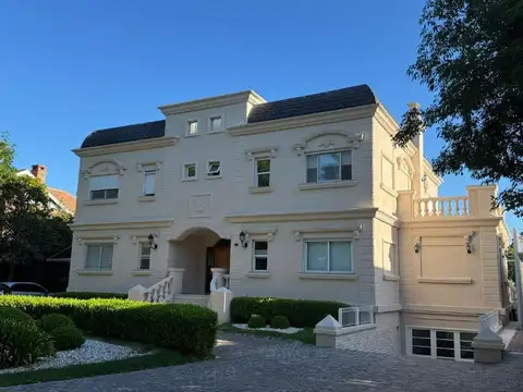 Casa en Venta de 6 dormitorios
