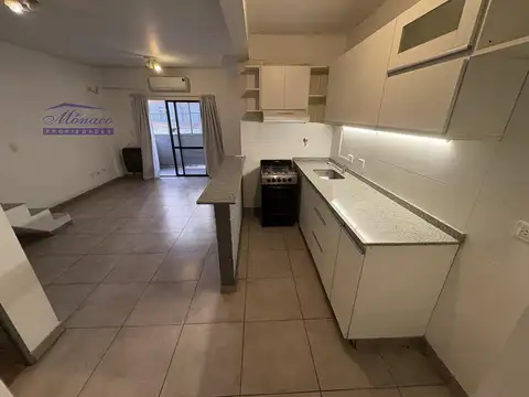 Depto Tipo Casa 2 ambientes con 2 baños