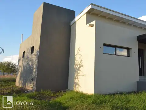Depto Tipo Casa en Venta con 1 cochera