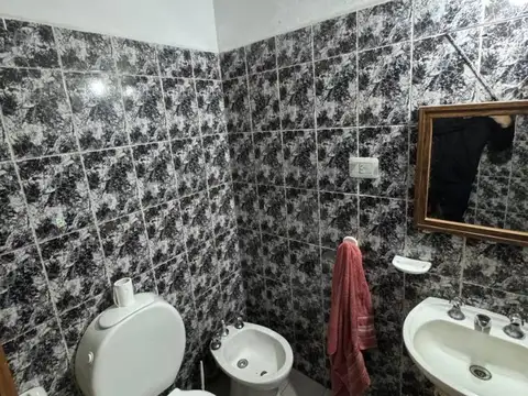 Carlos Miguel Avanzi 300, Piso 0
