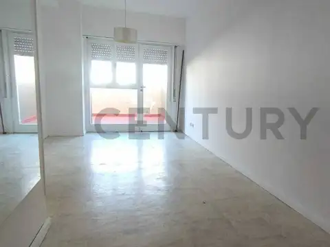 ALQUILER DEPARTAMENTO 3 AMBIENTES MAS DEPENDENCIA BALCON A LA CALLE