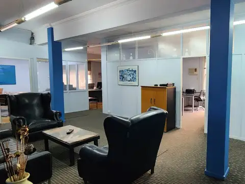 Oficina en Venta 80 años