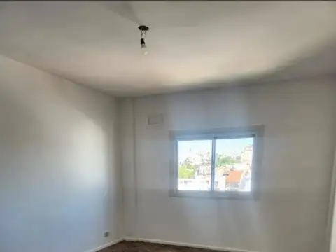 Juan b Justo  al 5200