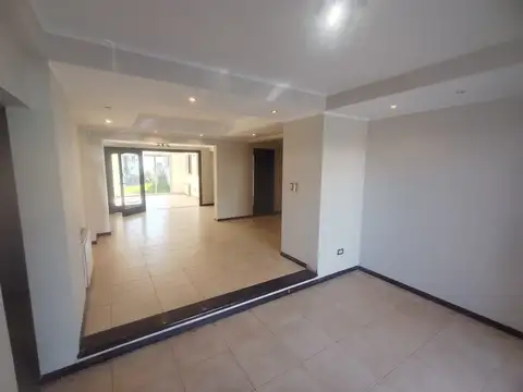 Casa en Venta en Monumento Guemes, USD 240.000