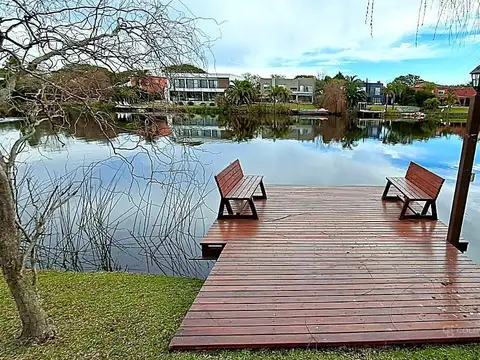 Casa en alquiler San Isidro Labrador a la laguna