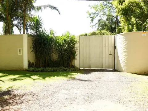 Casa en Venta con 1 cochera