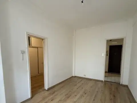 Departamento 2 ambientes en alquiler con balcon