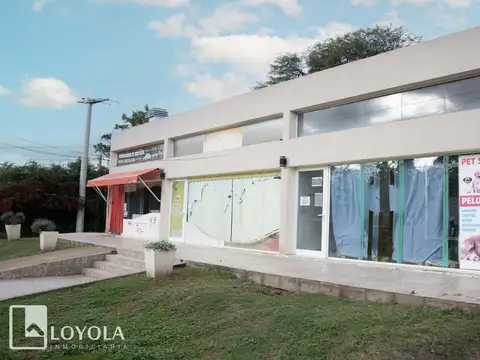 Tres locales + vivienda en venta Carpinteria San Luis