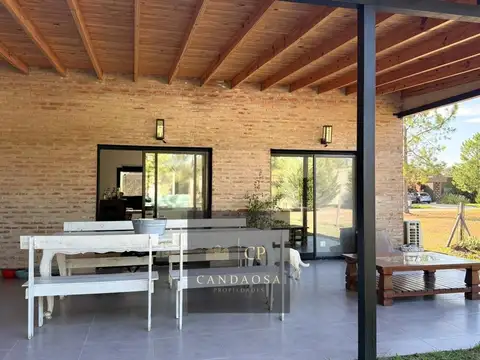Mgm. Preciosa casa en El Cardal II Cardales Campana