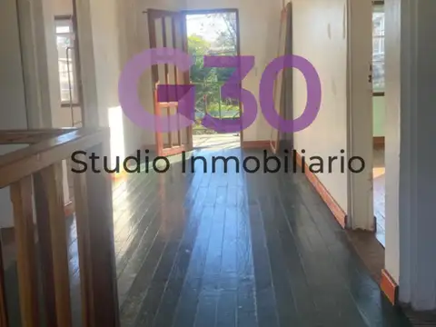Casa en Venta con 4 cocheras