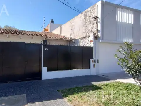 Venta PH 3 ambientes con cochera en Don Bosco