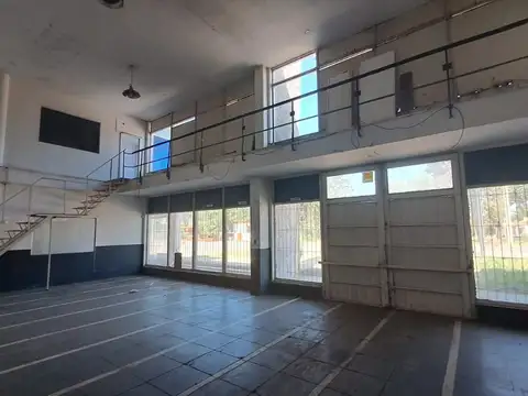 Galpon en Alquiler 70  mts Fondo