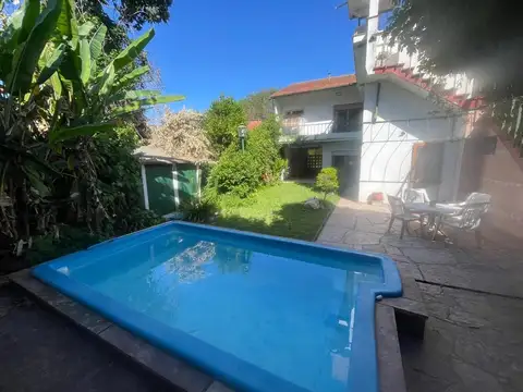 CASA DOS PLANTAS 4 AMBIENTES