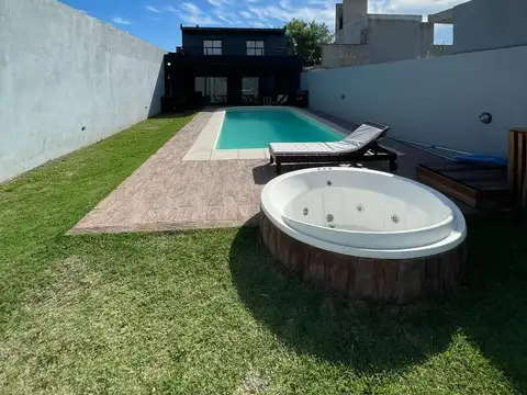 Lavalle 1704 y Rio Limay